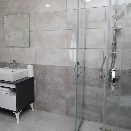Hotel Zoom - Airport Pendik Center *